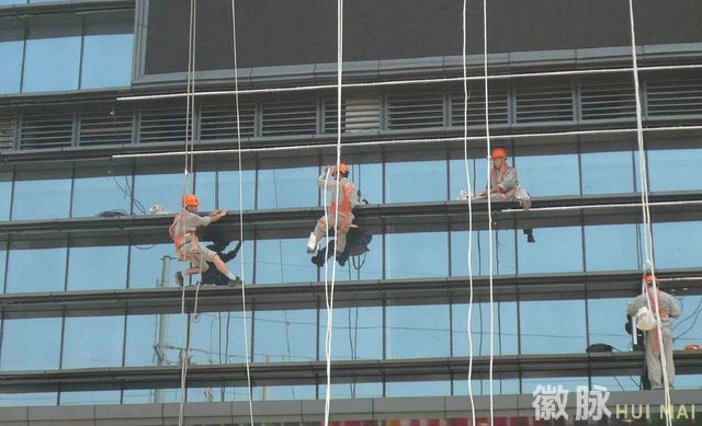 幕墙维修的一些保养工作